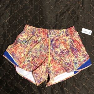 Lululemon 2019 SEAWHEEZE Hotty Hot Shorts 4”